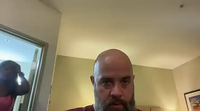 Snapshot of SUUKAM chatting on December 2024 08:37:01 PM SUUKAM online show from December 2024 08:37:01 PM