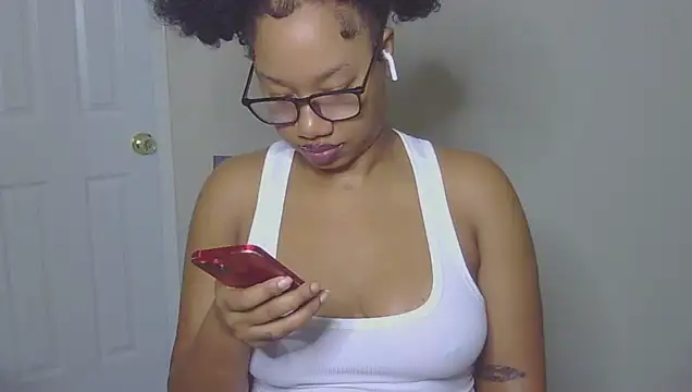 Snapshot of goddessdaisysky chatting on October 2025 03:56:02 PM goddessdaisysky online show from October 2025 03:56:02 PM