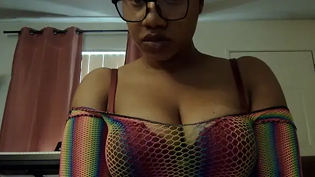 Snapshot of goddessdaisysky chatting on November 2025 09:15:02 PM goddessdaisysky online show from November 2025 09:15:02 PM