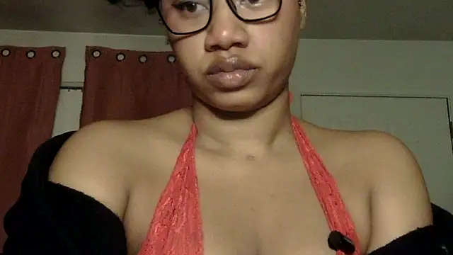 Snapshot of goddessdaisysky chatting on November 2025 03:01:02 PM goddessdaisysky online show from November 2025 03:01:02 PM