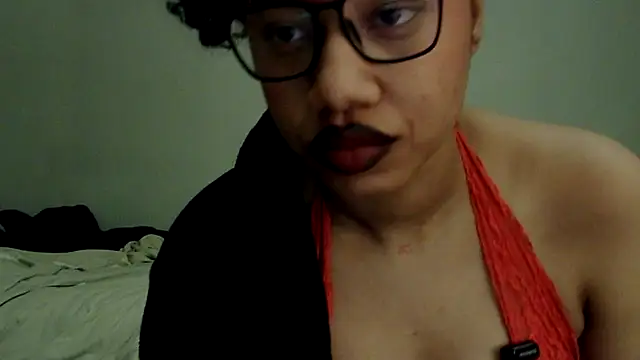 Snapshot of goddessdaisysky chatting on January 2026 05:45:02 AM goddessdaisysky online show from January 2026 05:45:02 AM