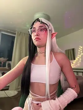 Evangeline Lawrence  online show from February 2025 03:26:01 PM