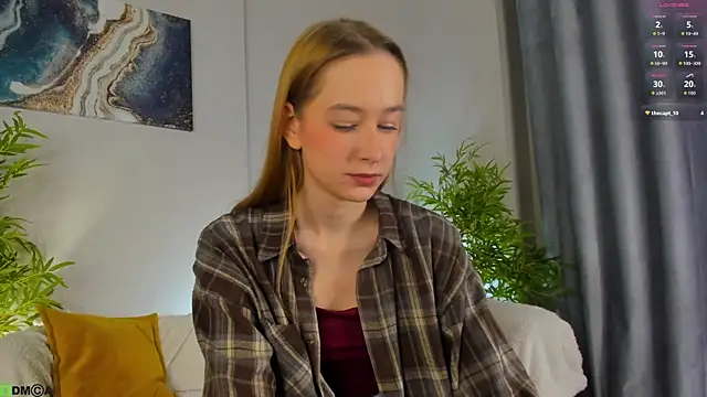 Sweett Monica online show from November 2025 01:05:02 AM