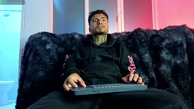 JuanCamiilo 66 online show from July 2026 02:14:01 AM