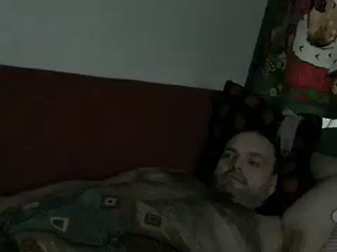 caressonnous online show from December 2024 04:34:01 PM