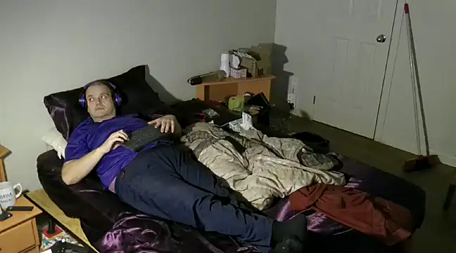 caressonnous online show from January 2025 05:11:01 AM