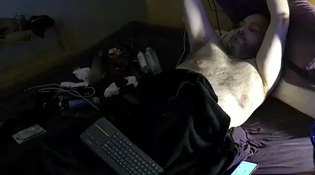 caressonnous online show from March 2025 12:58:02 PM