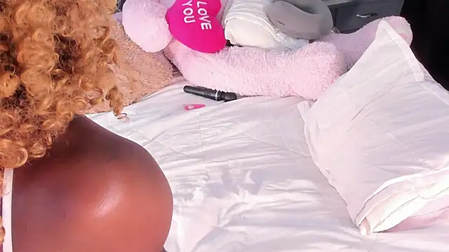 AfroditaRoy online show from May 2026 11:01:04 PM