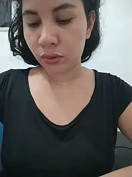 Yara0k online show from May 2026 10:37:02 PM