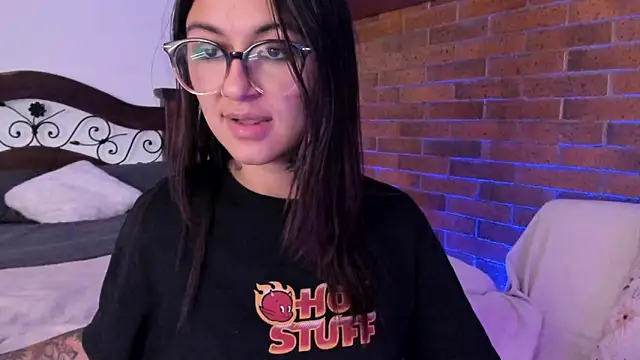 noemi foxxx online show from February 2025 03:51:02 PM