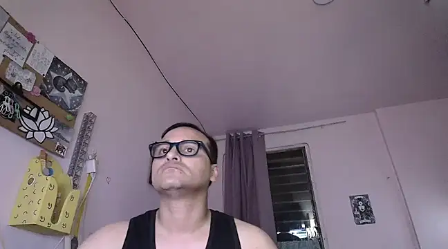 Snapshot of ClarkGiven chatting on March 2025 09:16:02 AM ClarkGiven online show from March 2025 09:16:02 AM