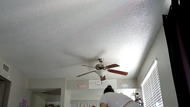 honeeyyy pot online show from October 2025 06:39:01 PM