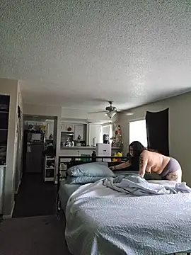 honeeyyy pot online show from February 2026 09:40:02 PM