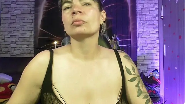 Snapshot of charlotedoll chatting on September 2025 03:08:02 AM charlotedoll online show from September 2025 03:08:02 AM