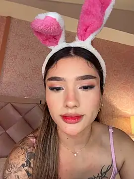 Snapshot of Arianavillada chatting on April 2026 03:26:01 AM Arianavillada online show from April 2026 03:26:01 AM