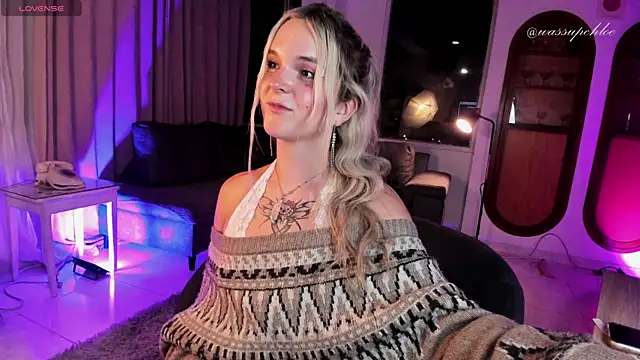 misschloe   online show from January 2025 03:38:01 AM