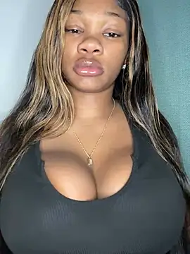 CharismaaBanx online show from December 2024 12:03:01 PM