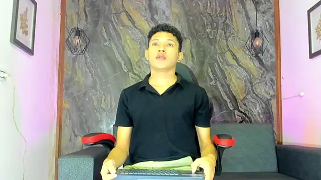 liam genner  online show from January 2025 07:13:02 PM