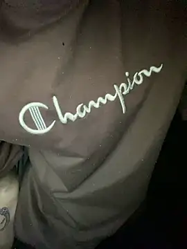 oguuxum online show from April 2026 08:39:01 PM