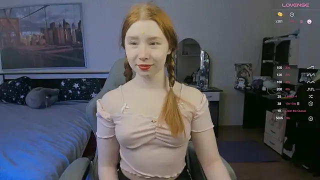 CallMeEffy1 online show from May 2026 04:35:01 PM