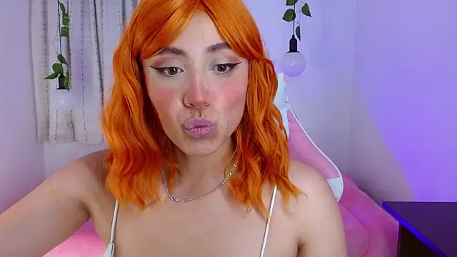 Snapshot of veronicaxx69 chatting on December 2024 03:44:01 PM veronicaxx69 online show from December 2024 03:44:01 PM