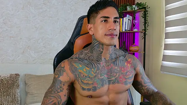 AdanReilly online show from October 2025 02:15:02 PM