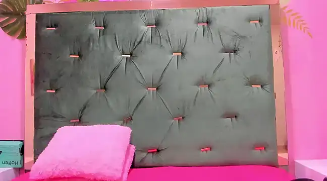 Snapshot of Hellen__4master chatting on January 2025 01:25:02 PM Hellen 4master online show from January 2025 01:25:02 PM