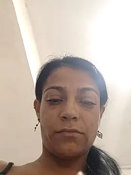 Snapshot of Hellen__4master chatting on November 2025 04:28:02 PM Hellen 4master online show from November 2025 04:28:02 PM