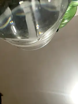 Snapshot of FrutenFratenR9 chatting on December 2025 04:36:02 PM FrutenFratenR9 online show from December 2025 04:36:02 PM