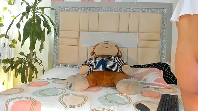 Snapshot of GingerDollx chatting on December 2025 08:13:01 PM GingerDollx online show from December 2025 08:13:01 PM