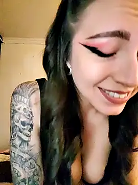 Snapshot of Paudelatorre chatting on November 2025 02:54:02 AM Paudelatorre online show from November 2025 02:54:02 AM