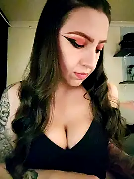 Snapshot of Paudelatorre chatting on February 2026 10:06:02 PM Paudelatorre online show from February 2026 10:06:02 PM