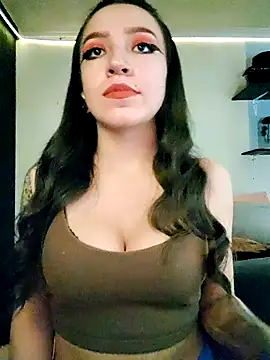 Snapshot of Paudelatorre chatting on February 2026 12:44:02 AM Paudelatorre online show from February 2026 12:44:02 AM