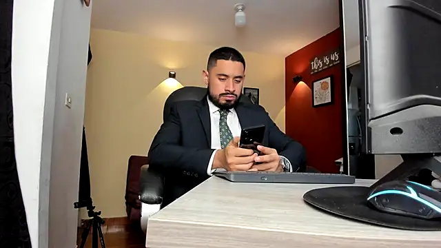 Snapshot of thesexlawyer1 chatting on May 2026 03:37:02 AM thesexlawyer1 online show from May 2026 03:37:02 AM