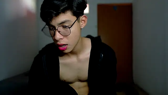 Snapshot of Jacotnk chatting on February 2025 11:02:01 PM Jacotnk online show from February 2025 11:02:01 PM