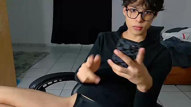 Snapshot of Jacotnk chatting on September 2025 04:01:01 AM Jacotnk online show from September 2025 04:01:01 AM