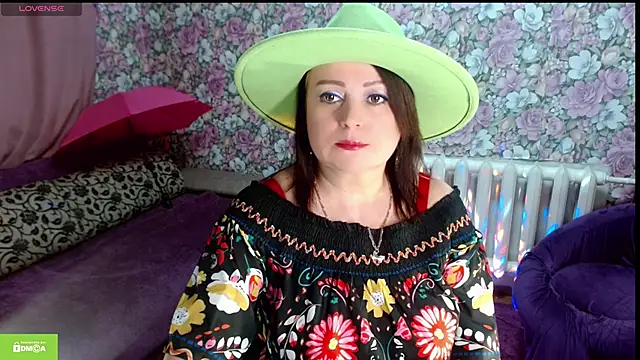 Julia-ru online show from May 2026 08:17:01 PM