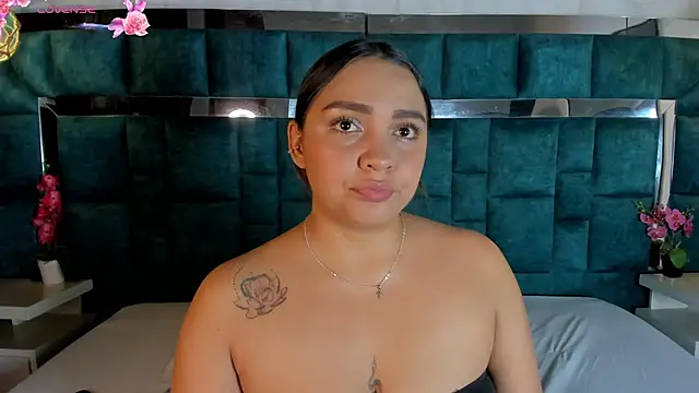Abril Gomez06 online show from April 2026 08:10:01 PM