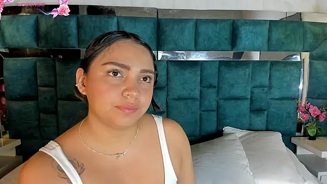 Abril Gomez06 online show from April 2026 02:27:02 AM