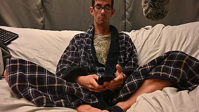 joeiandola online show from October 2025 04:48:02 PM