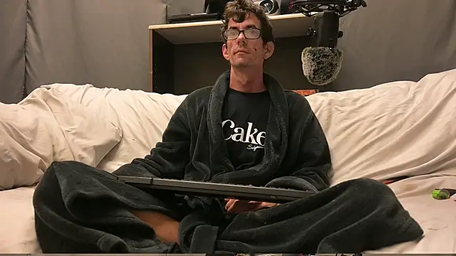 joeiandola online show from December 2025 04:34:02 PM