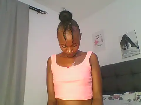 Snapshot of MissLilly1 chatting on December 2025 05:08:02 PM MissLilly1 online show from December 2025 05:08:02 PM