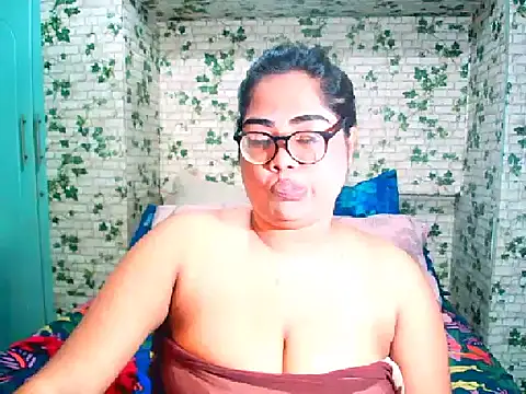 Indian Lola00 online show from July 2026 07:46:01 PM