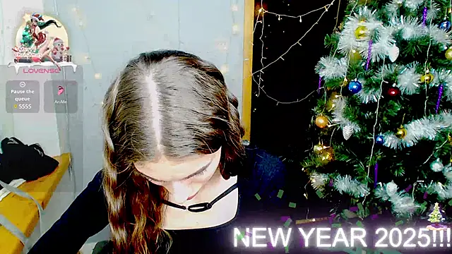 EmmyGreans online show from December 2024 03:46:02 PM