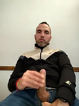 leon3875 online show from September 2025 03:23:01 PM