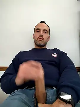 leon3875 online show from October 2025 03:24:01 PM