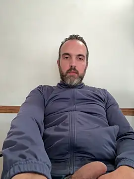 leon3875 online show from May 2026 03:30:01 PM