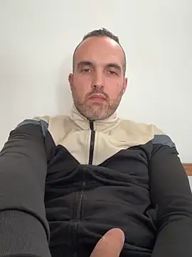 leon3875 online show from May 2026 03:40:01 PM