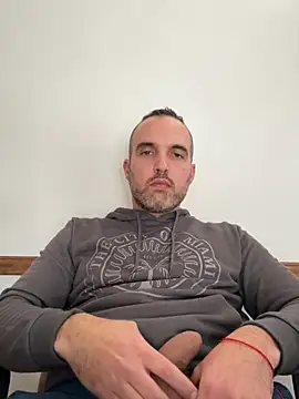 leon3875 online show from May 2026 03:29:01 PM