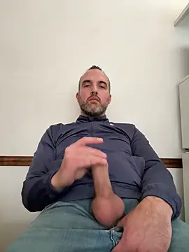 leon3875 online show from May 2026 03:31:01 PM